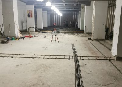 Доставяне на бетон на 50 метра със стационарна бетон помпа